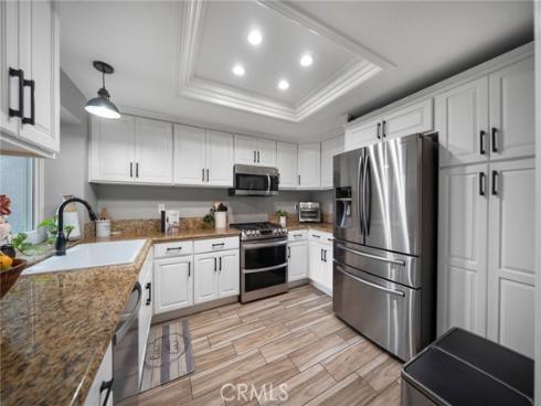 22105  Summit Hill  29 , Lake Forest, CA