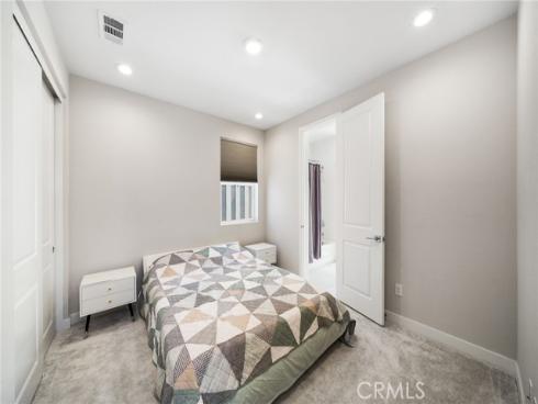 160  Tivoli  , Lake Forest, CA