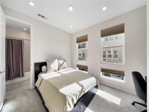 160  Tivoli  , Lake Forest, CA