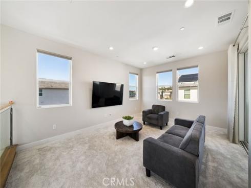 160  Tivoli  , Lake Forest, CA