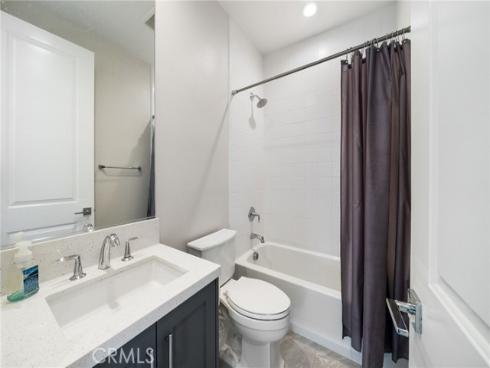 160  Tivoli  , Lake Forest, CA