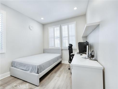 99  Fuchsia  , Lake Forest, CA