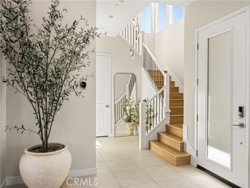 211  Brackens  , Lake Forest, CA