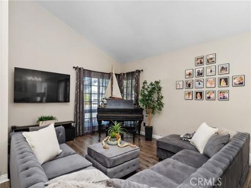 22876  Broadleaf  , Lake Forest, CA