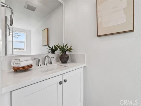 225  Denali  , Lake Forest, CA