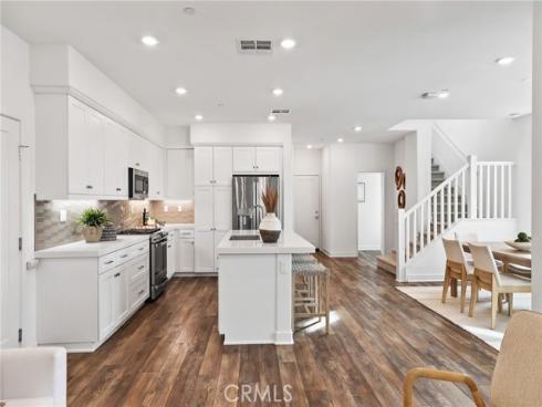 225  Denali  , Lake Forest, CA