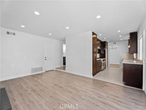 25801  Chapel Hill  , Lake Forest, CA