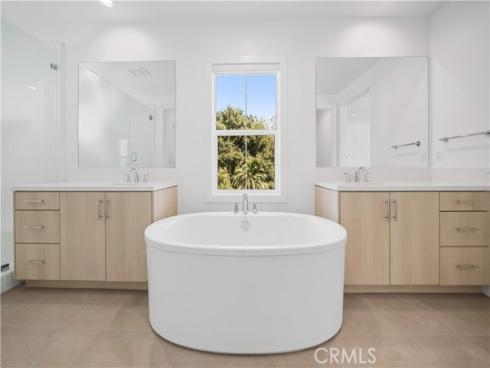 360  Riverbend  , Lake Forest, CA