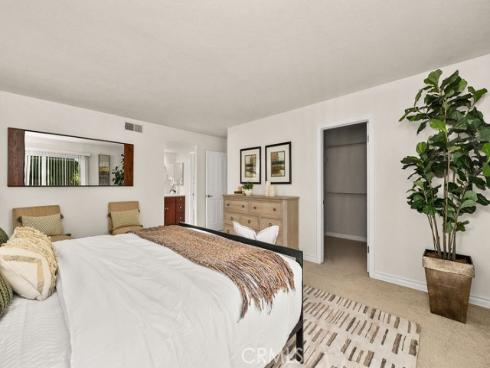 25116  Cineria  , Lake Forest, CA