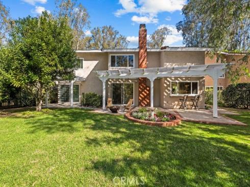 25116  Cineria  , Lake Forest, CA