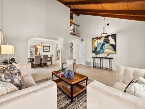 25116  Cineria  , Lake Forest, CA