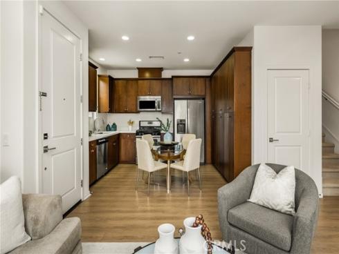 1213  El Paseo  , Lake Forest, CA