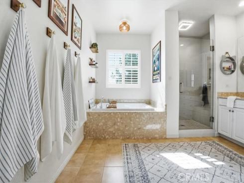 11  Silver Spruce   Court, Lake Forest, CA