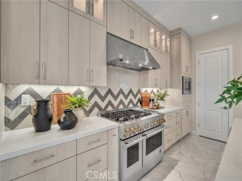 181  Hill  , Lake Forest, CA