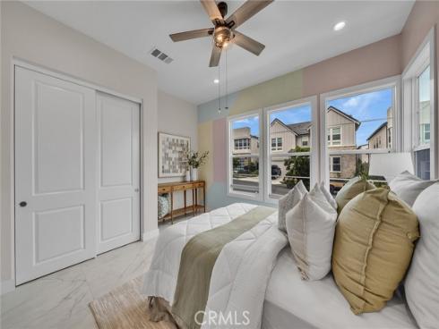 181  Hill  , Lake Forest, CA