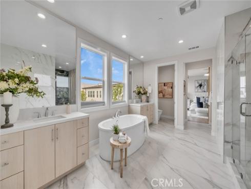 181  Hill  , Lake Forest, CA