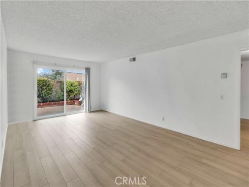 25396  Shawnee  , Lake Forest, CA