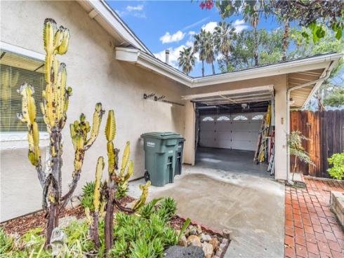 25396  Shawnee  , Lake Forest, CA