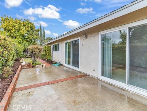 25396  Shawnee  , Lake Forest, CA