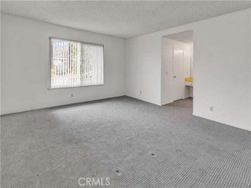 25396  Shawnee  , Lake Forest, CA