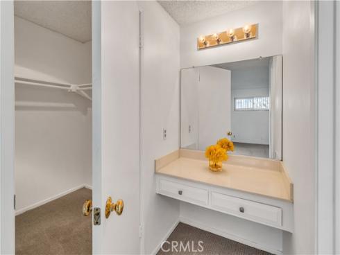 25396  Shawnee  , Lake Forest, CA