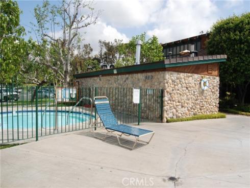 25396  Shawnee  , Lake Forest, CA