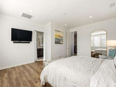 47  Finch  , Lake Forest, CA