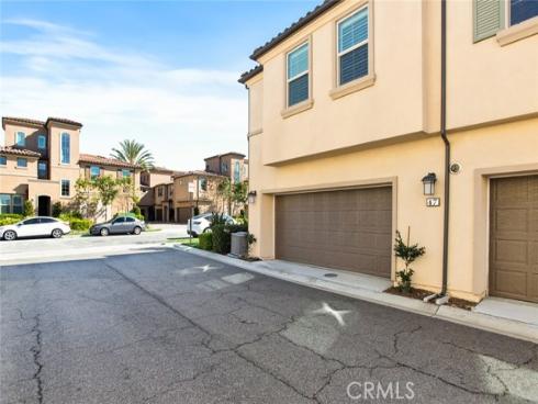 47  Finch  , Lake Forest, CA