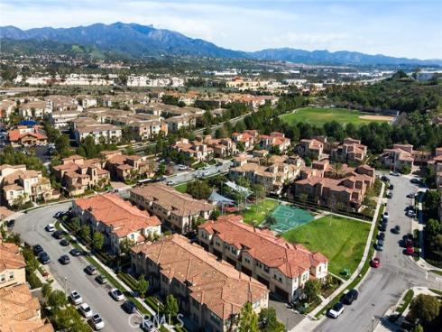 47  Finch  , Lake Forest, CA