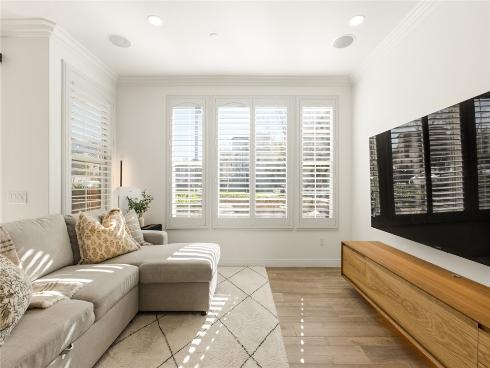 47  Finch  , Lake Forest, CA