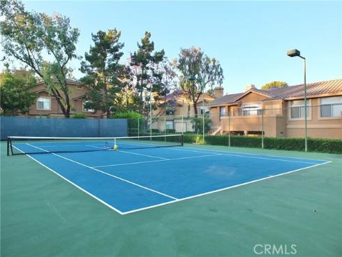 19431  Rue De Valore  19B , Lake Forest, CA