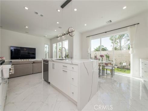 131 Reyes Alley , Lake Forest, CA