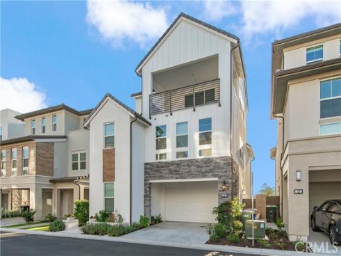 131 Reyes Alley , Lake Forest, CA