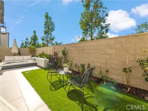 131 Reyes Alley , Lake Forest, CA
