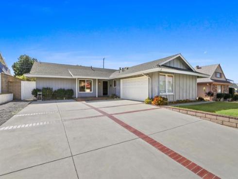 24842 Calle El Toro Grande