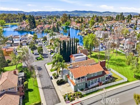 21911  Yellowstone  , Lake Forest, CA