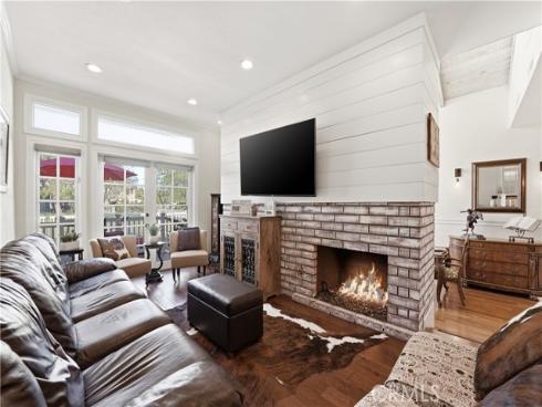 21911  Yellowstone  , Lake Forest, CA