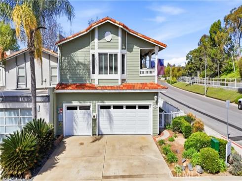 21911  Yellowstone  , Lake Forest, CA