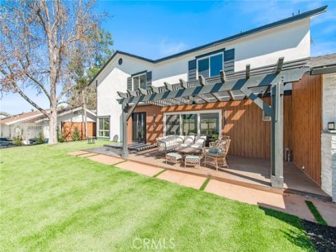 22733  Islamare  , Lake Forest, CA