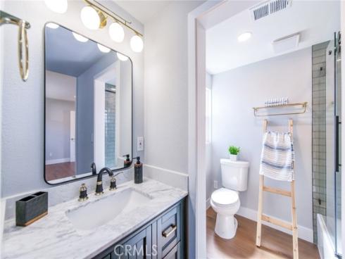 22733  Islamare  , Lake Forest, CA