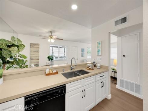 25652  Rimgate  6H , Lake Forest, CA