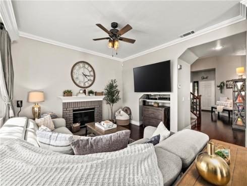 16  Balustrade  , Lake Forest, CA