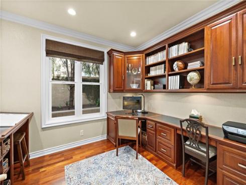 64  Calle Cabrillo  , Lake Forest, CA