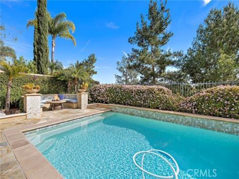 64  Calle Cabrillo  , Lake Forest, CA