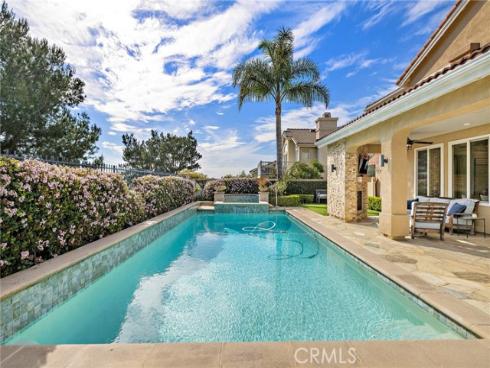 64  Calle Cabrillo  , Lake Forest, CA