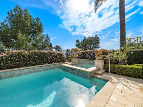 64  Calle Cabrillo  , Lake Forest, CA
