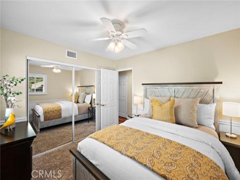 64  Calle Cabrillo  , Lake Forest, CA