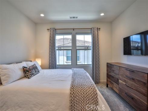 608  White Oaks  , Lake Forest, CA