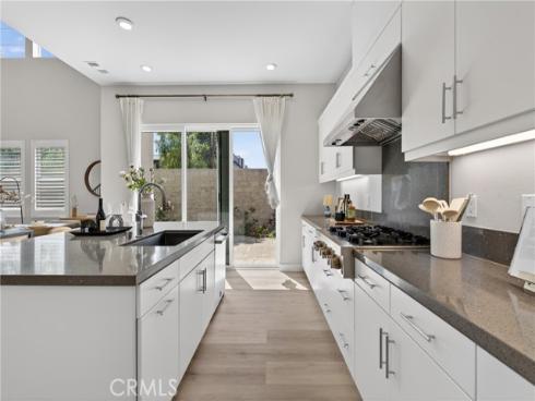 111  Fremont  , Lake Forest, CA