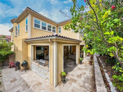 32  Lark  , Lake Forest, CA